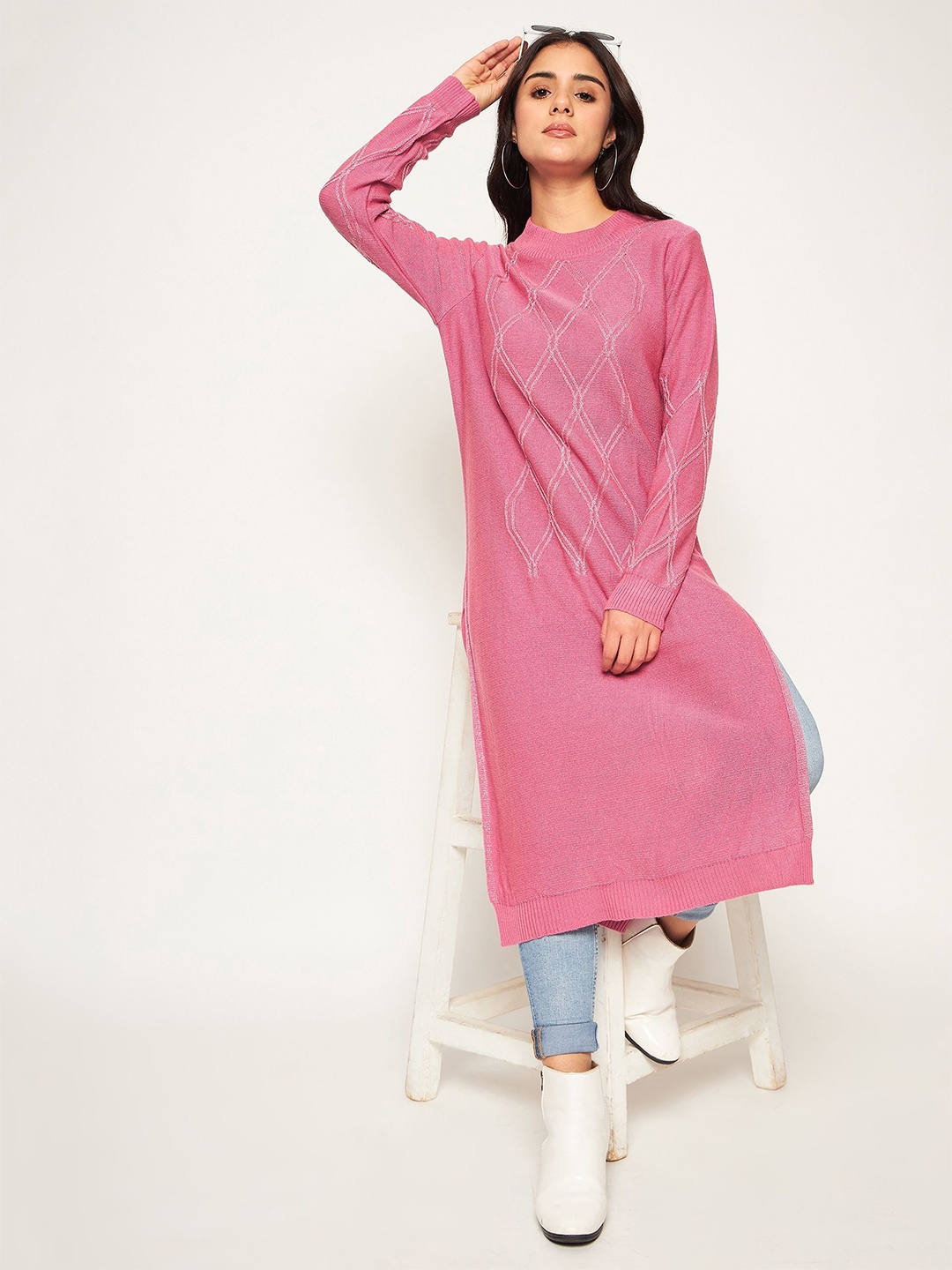 

Club York Woven Design Round Neck Straight Kurta, Pink