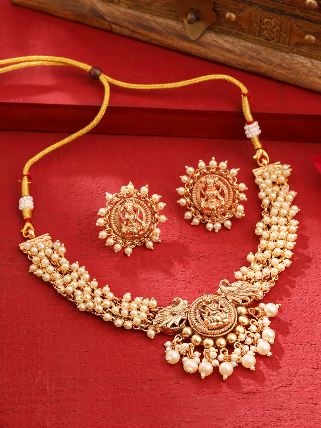 

Yellow Chimes Traditional Gold-Plated Pearl Beaded Jewellery Set