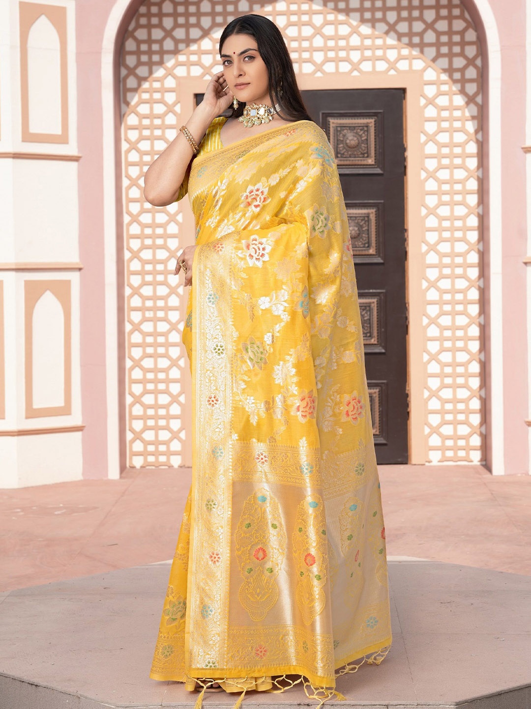 

MAHALASA Ethnic Motifs Zari Silk Cotton Handloom Banarasi Saree, Yellow