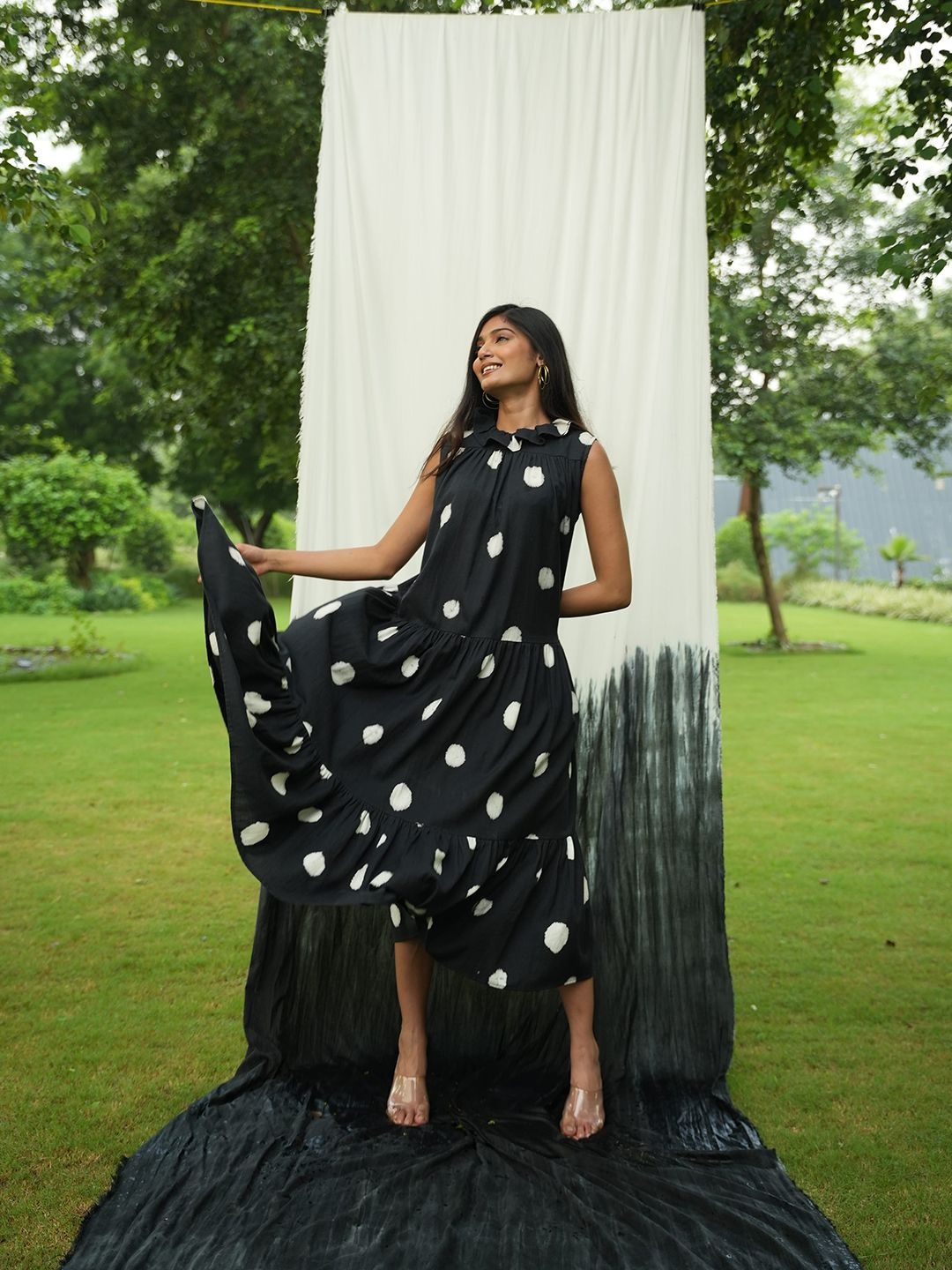 

Dorabi Floral Print Cape Sleeve Fit & Flare Maxi Dress, Black