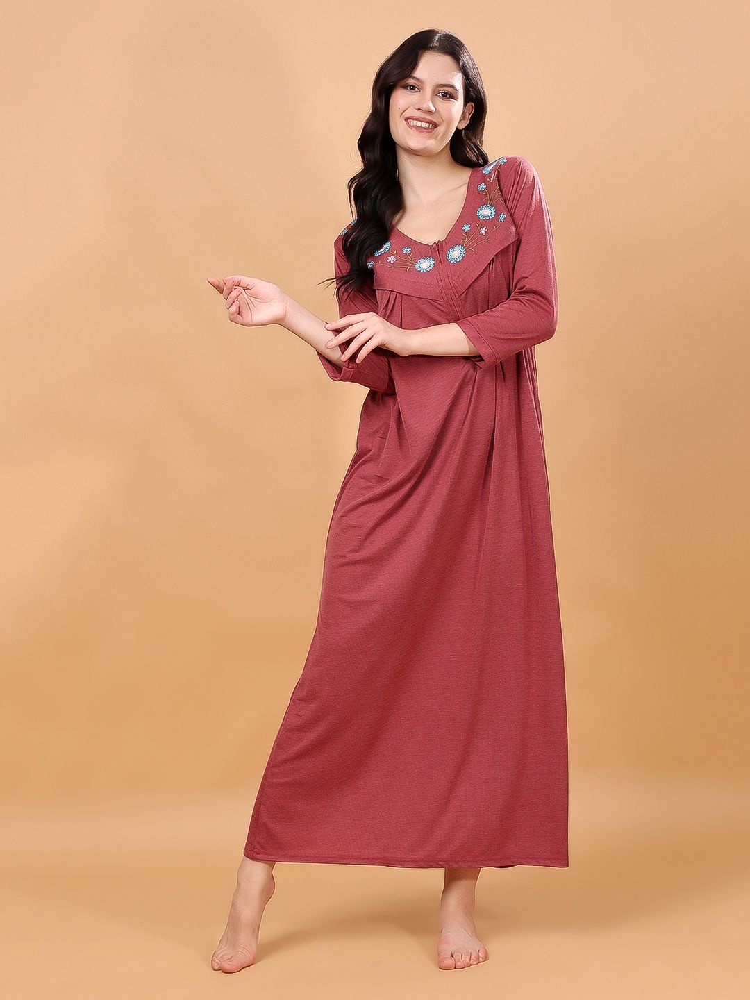 

CHUI MUI Embroidered Maxi Nightdress, Maroon