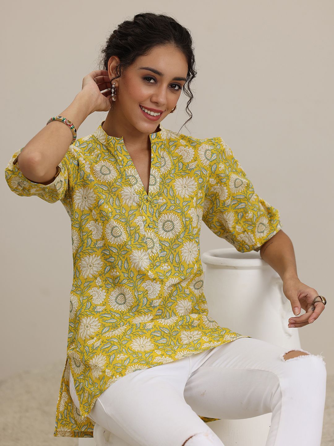 

Libas Women Floral Printed Kurti, Yellow