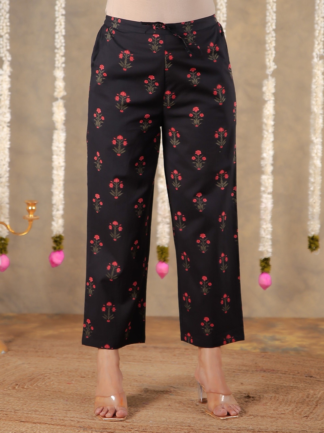

Aramya Women Floral Printed Cotton Ethnic Palazzos, Black
