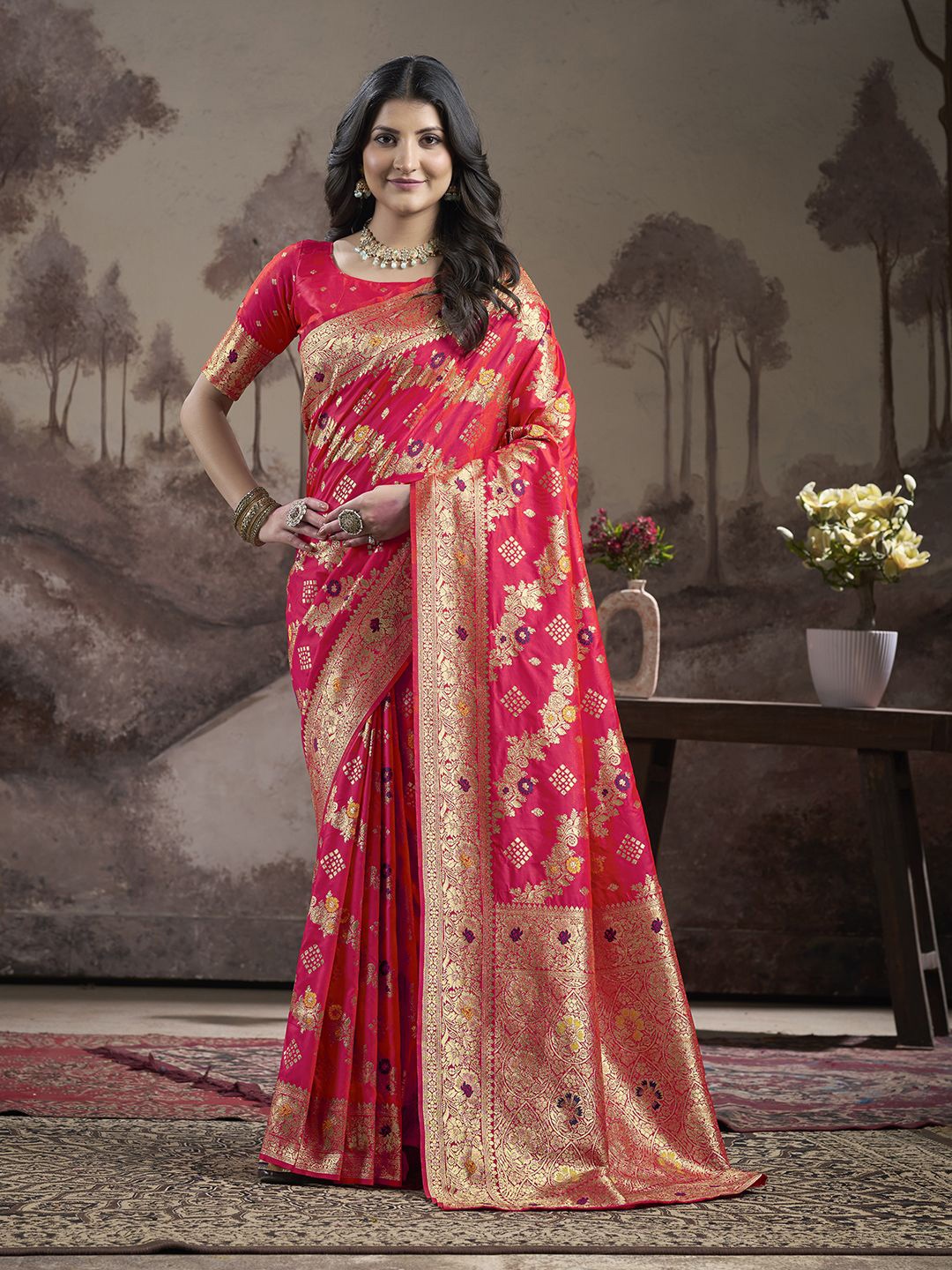 

Manu Designer Embellished Zari Silk Blend Banarasi Saree, Pink