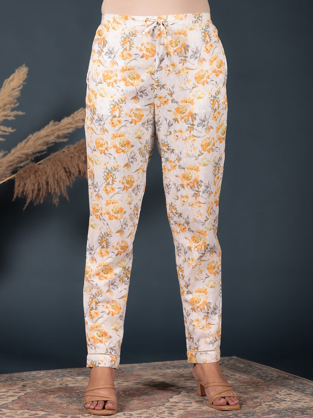 

Aramya Women Floral Printed Ethnic Palazzos, Yellow
