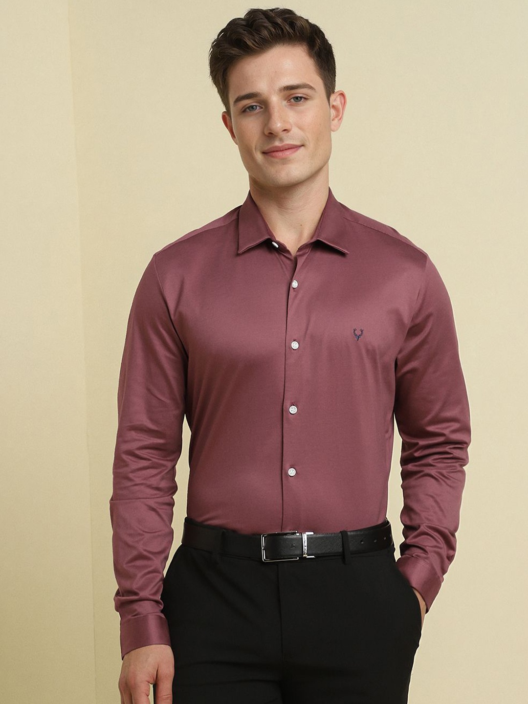 

Allen Solly Men Slim Fit Spread Collar Solid Cotton Formal Shirt, Maroon