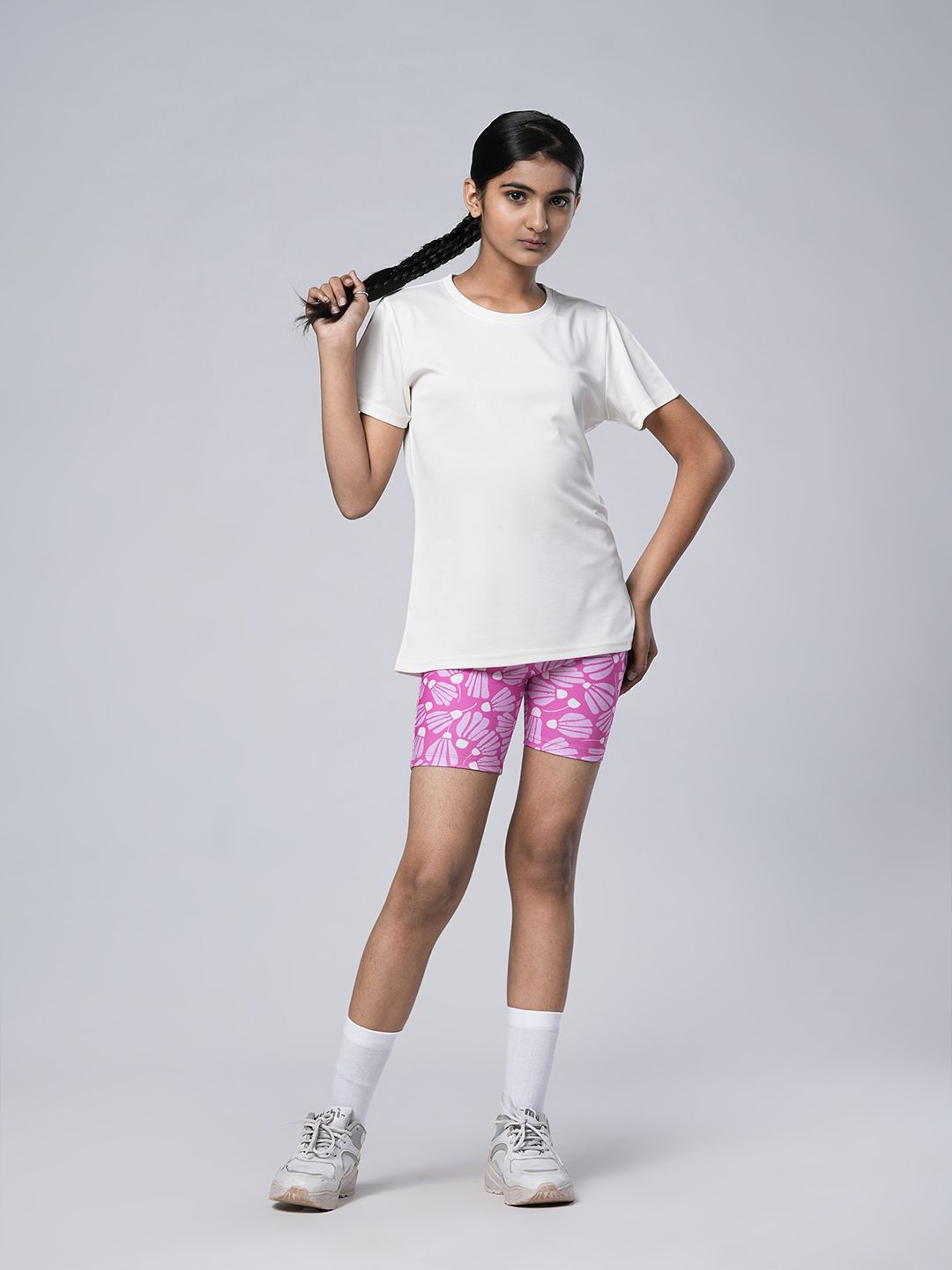 

UMILDO Girls Printed T-shirt with Shorts, Off white