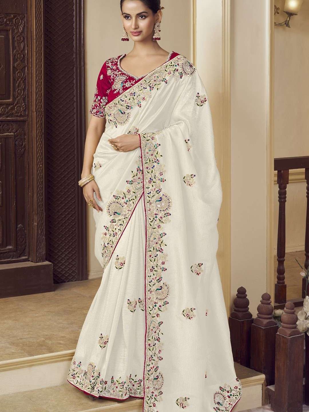 

Suha Embellished Pure Georgette Saree, White