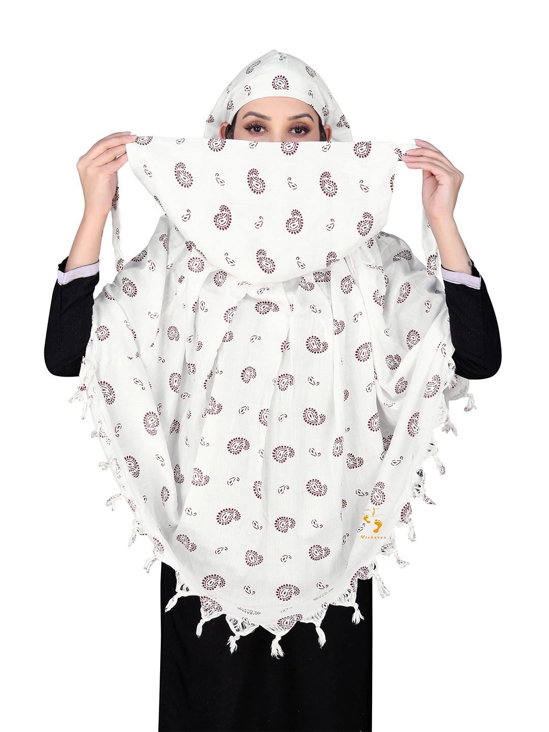 

Vicharan Women Printed Cotton Scarf, White