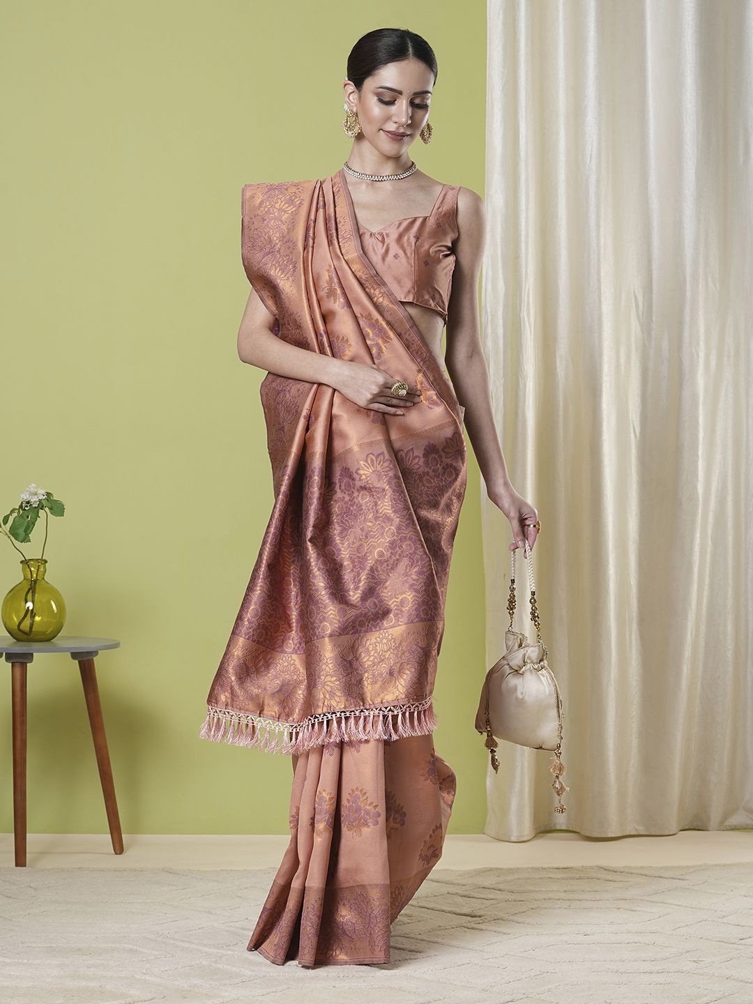 

KAYOMMI Woven Design Zari Saree, Peach