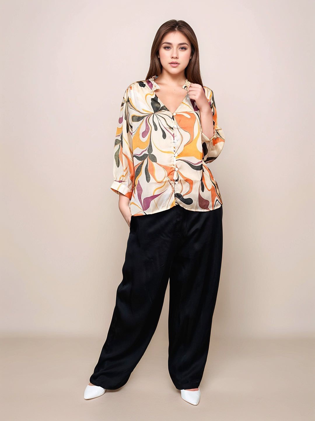 

Zink London Floral Print Mandarin Collar Relaxed Fit Top, Beige
