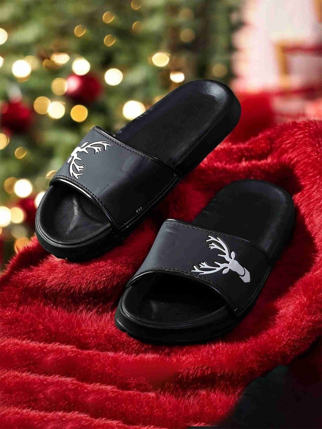

KAPYANSH Men Rubber Sliders, Black