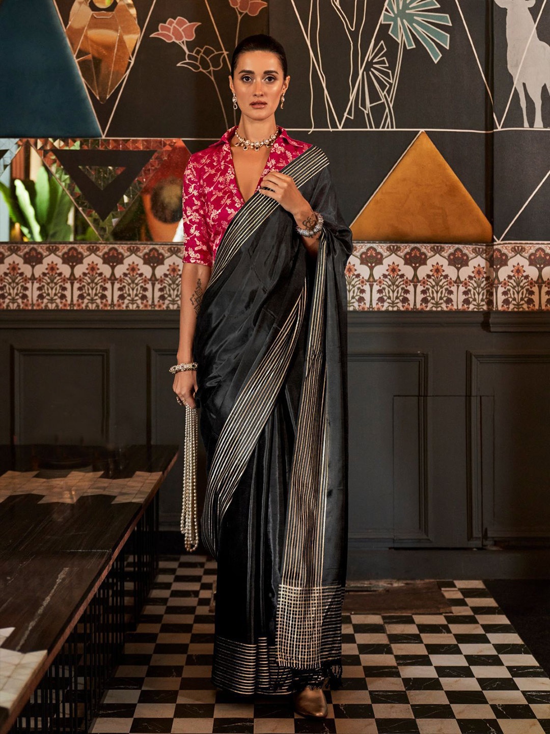 

ODETTE Zari Saree, Black