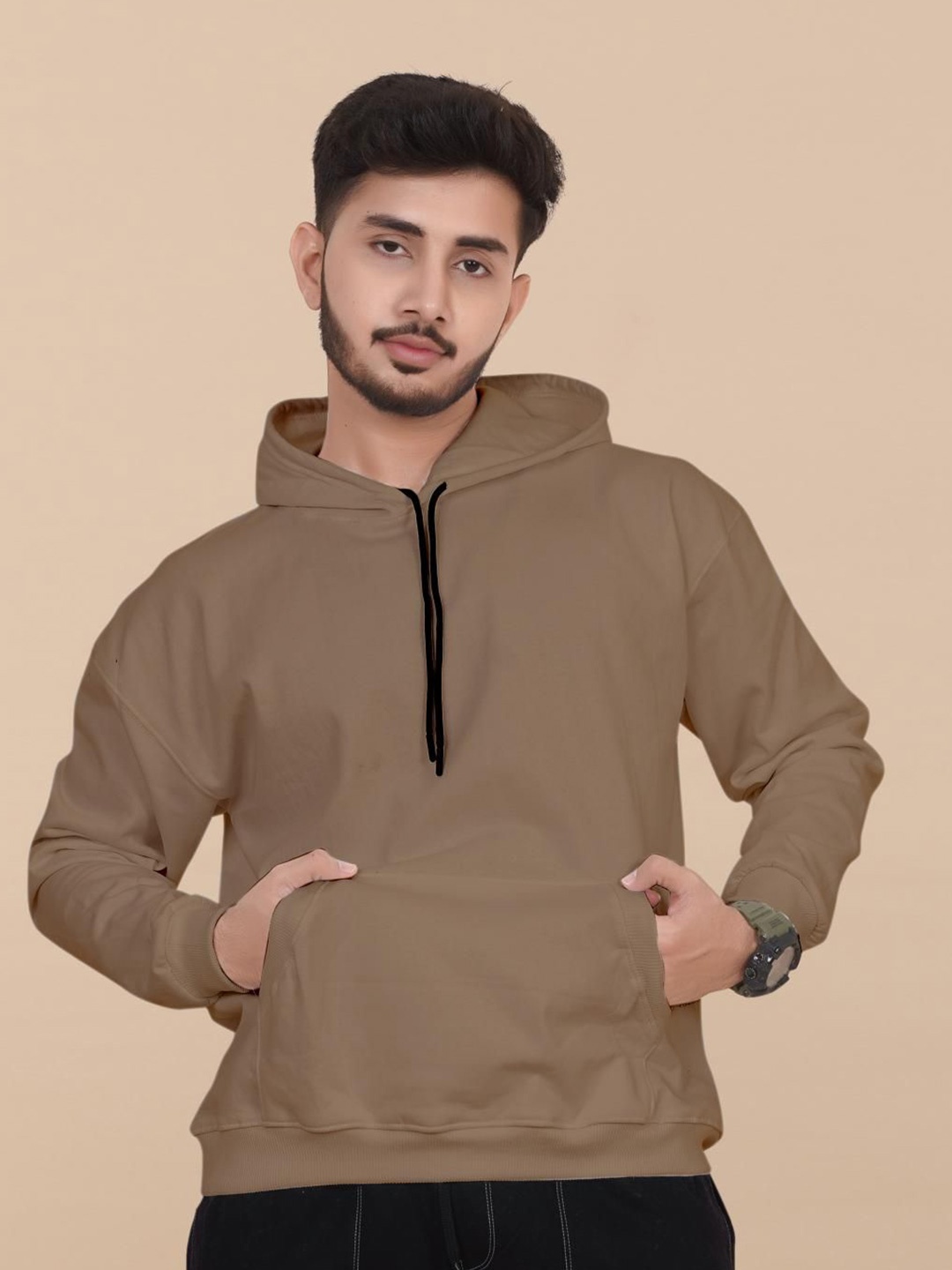 

BLURR Men Hooded Sweatshirt, Beige