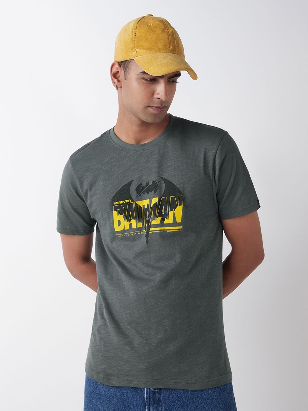 

Bewakoof Air 1.0 Official DC Merchandise Men's Forever Batman Graphic Printed T-Shirt, Grey