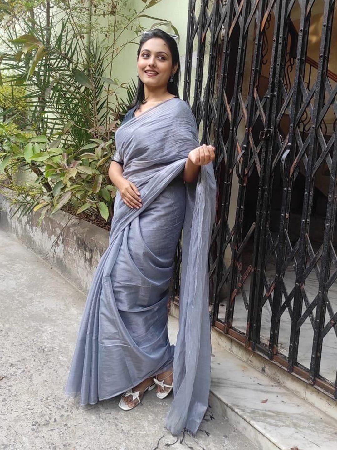 

Ruuprekha Tissue Tussar Saree, Grey