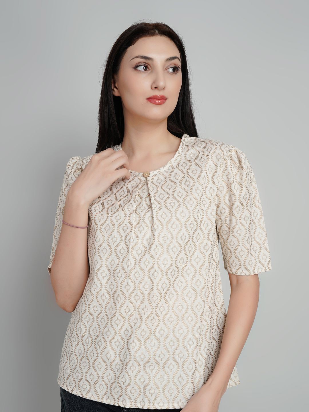 

Kiarabel Retail Printed Cotton Top, Cream