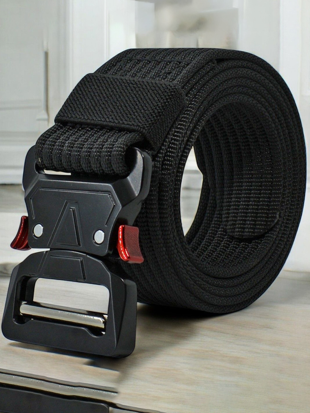 

Metronaut Men Textured Belt, Black