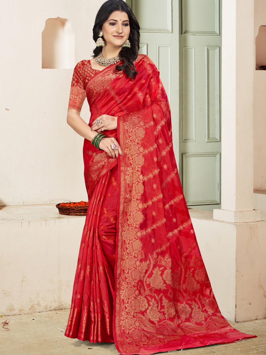

SANGAM PRINTS Ethnic Motifs Woven Design Zari Tussar Saree, Red