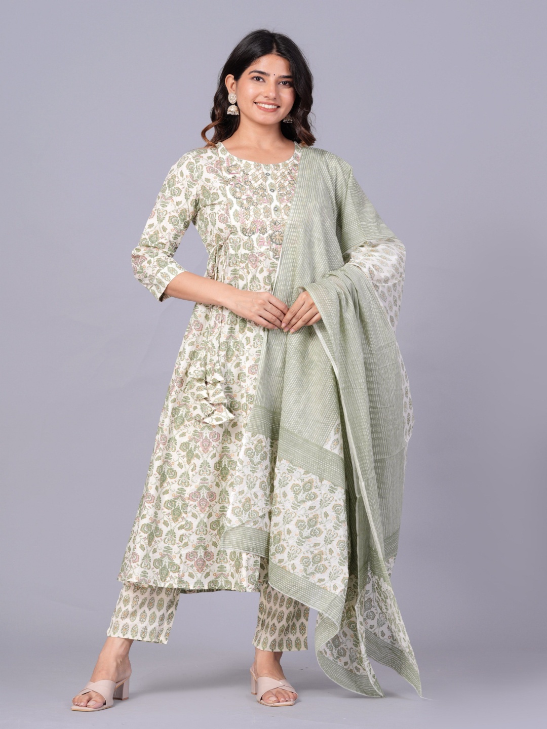 

Mishree Collection Women Floral Printed Regular Thread Work Pure Cotton Kurta with Trousers & With Dupatta, White