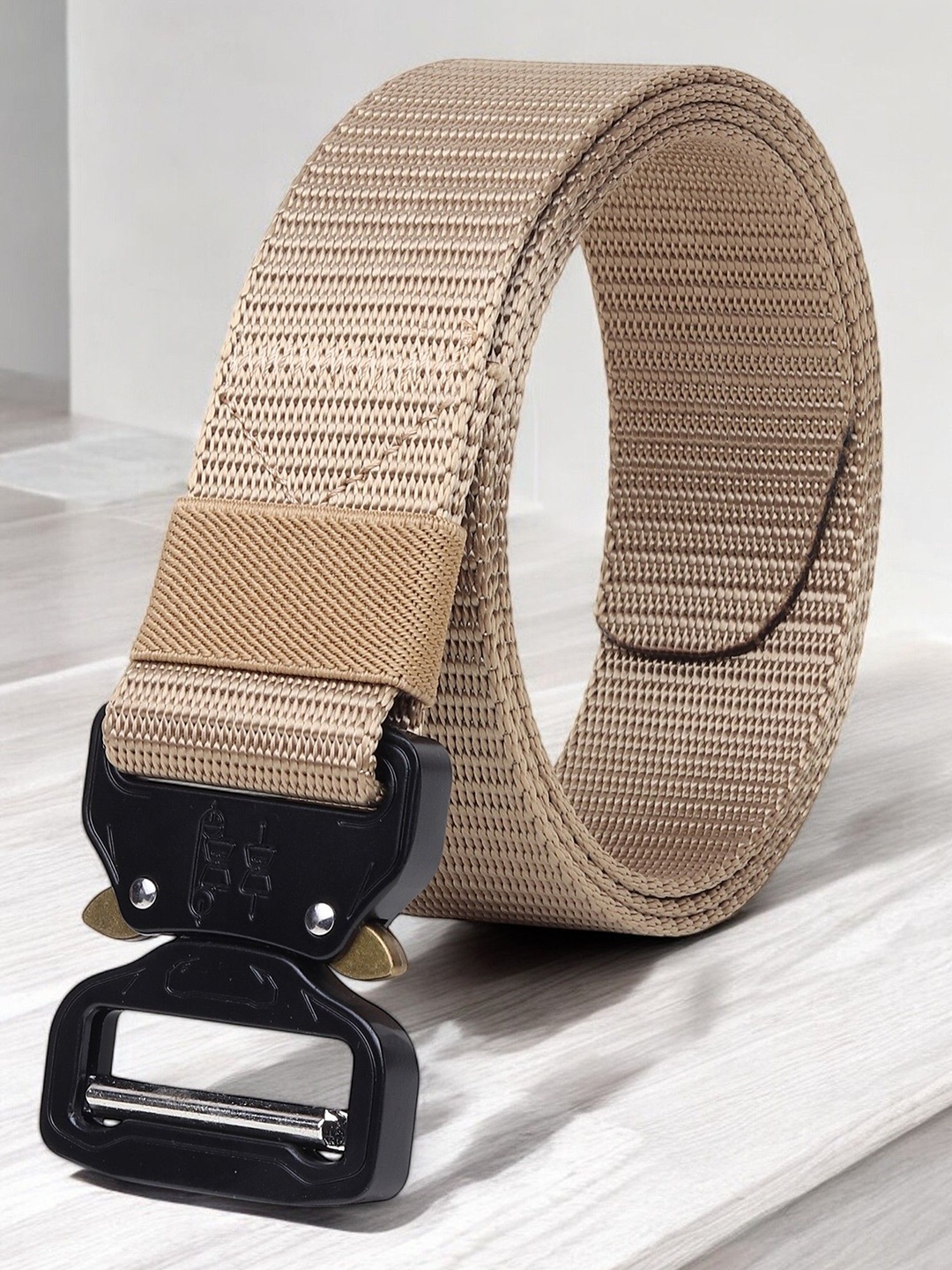 

Metronaut Men Textured Belt, Cream