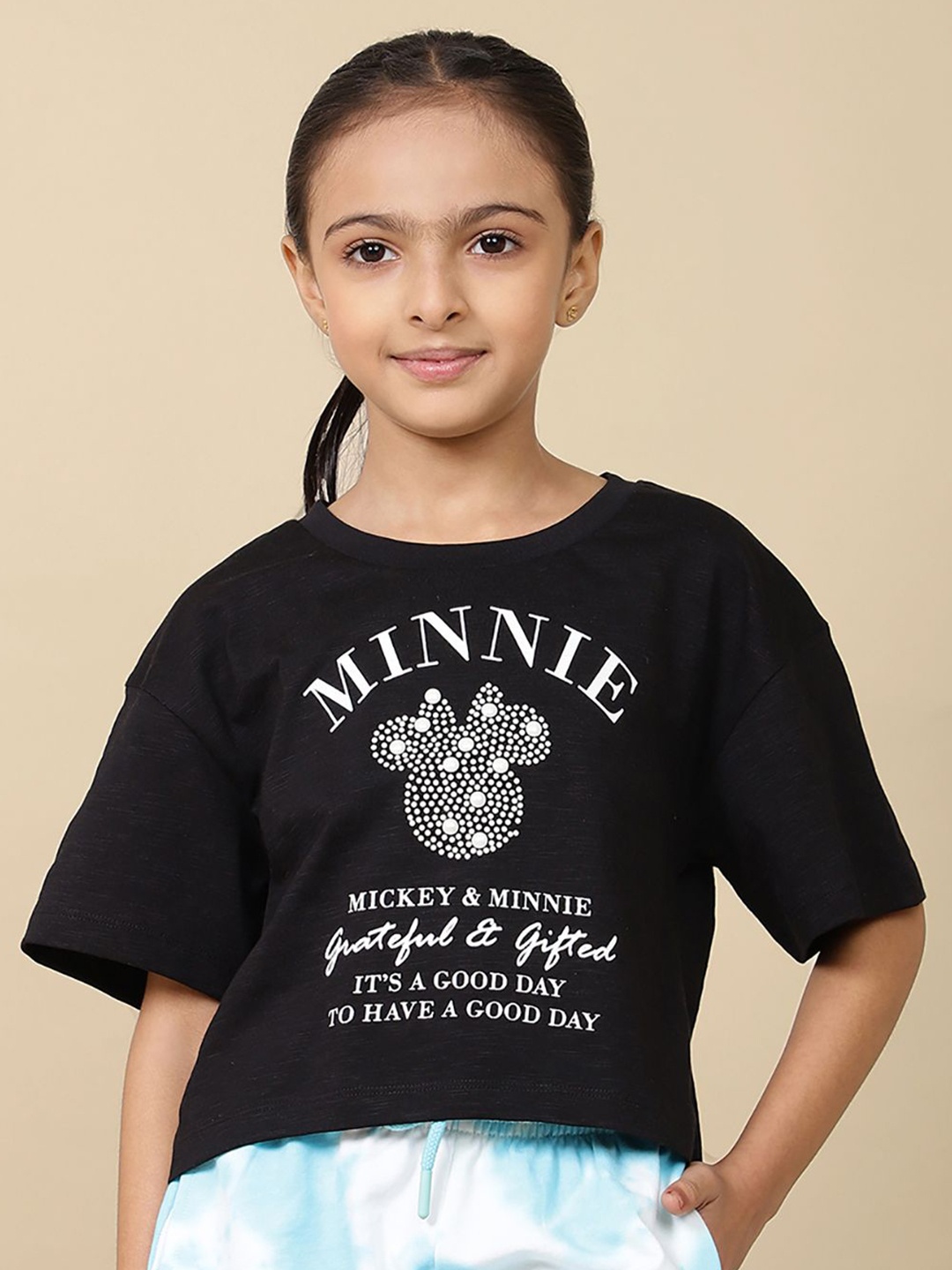 

Kids Ville Girls Mickey & Friends Printed Boxy Fit Tshirt, Black