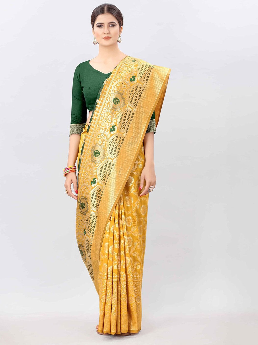 

ROYALTY RETAIL AND EXPORT Woven Design Zari Banarasi Saree, Yellow