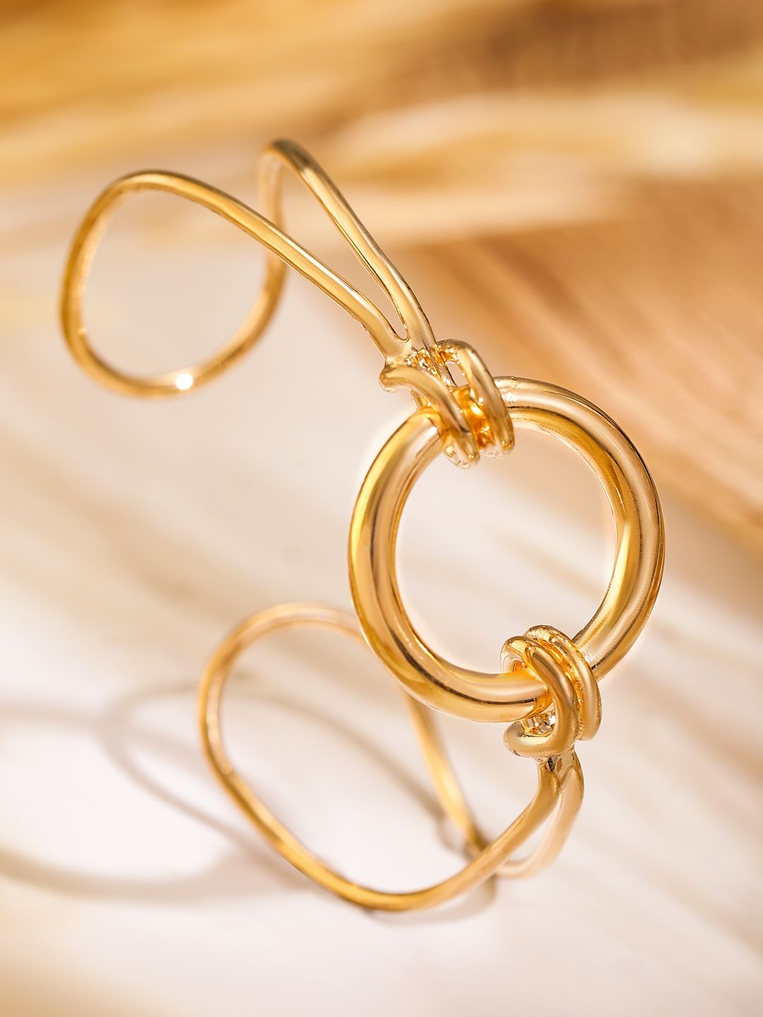 

Rubans 18K Gold-Plated Open Circle Link Design Adjustable Cuff Bracelet