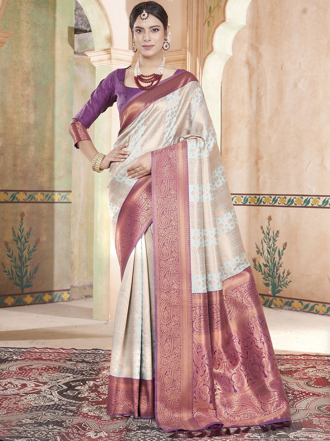 

Mitera Woven Design Zari Kanjeevaram Saree, White