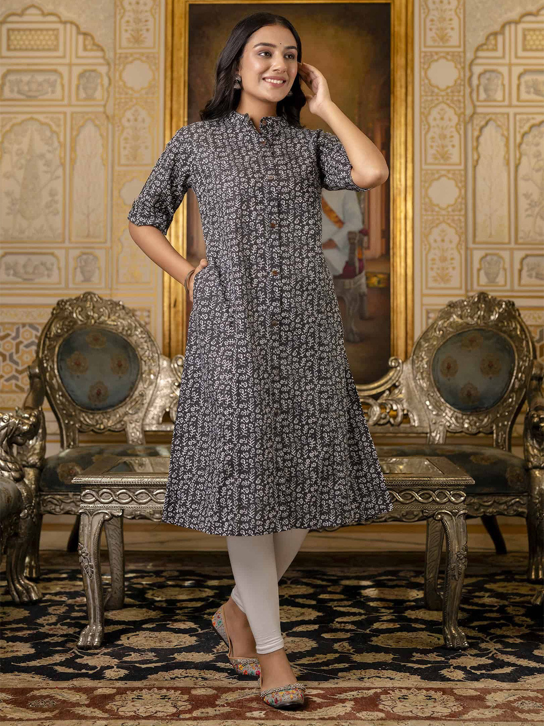 

TRIVEDI Printed Straight Kurta, Blue
