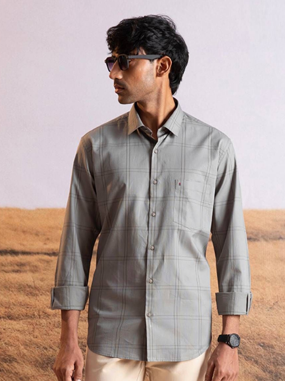 

Sero Men Smart Fit Spread Collar Checked Cotton Casual Shirt, Grey