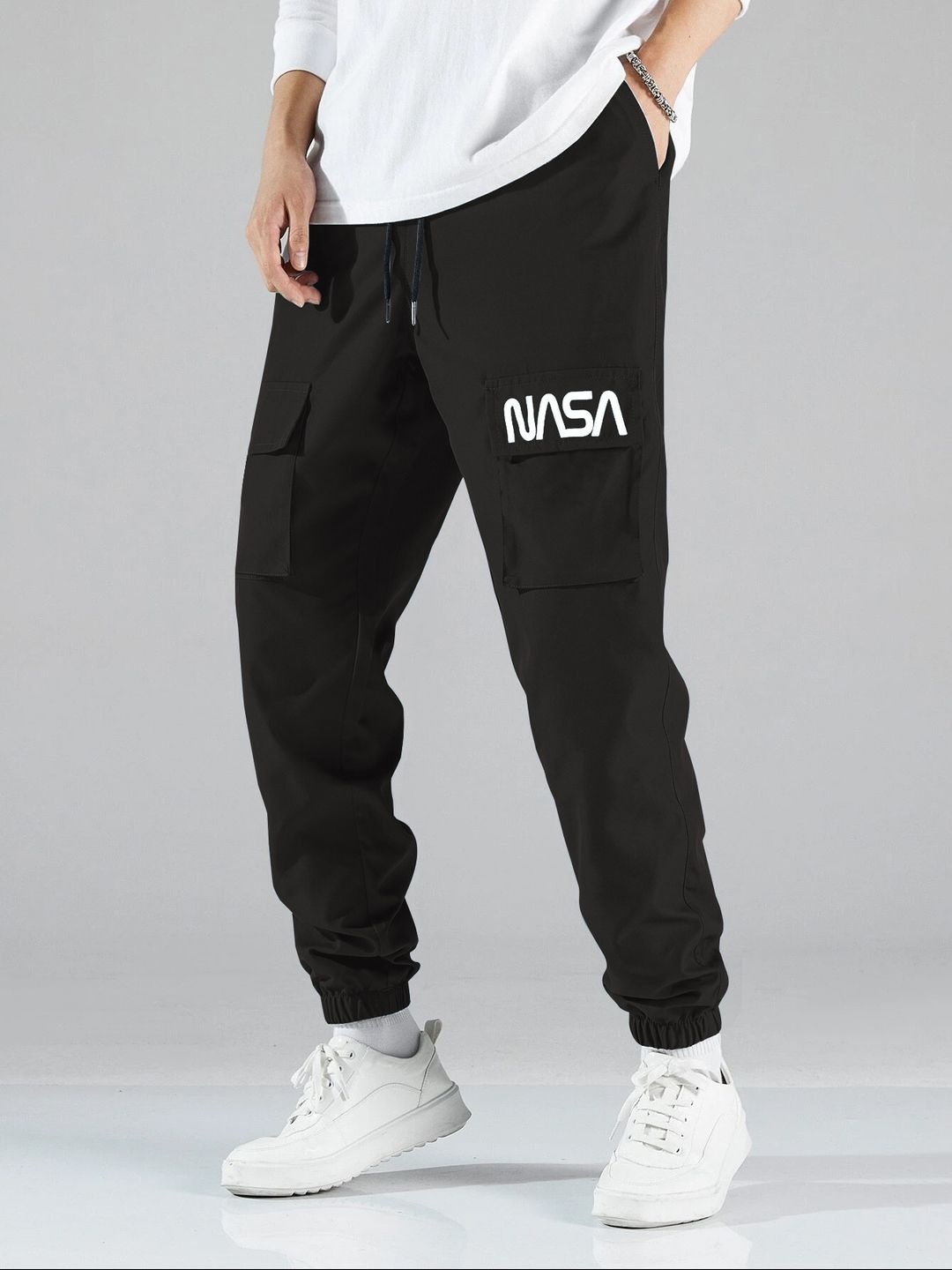 

BAESD Boys Relaxed Cargos Regular Fit Cotton Trousers, Black