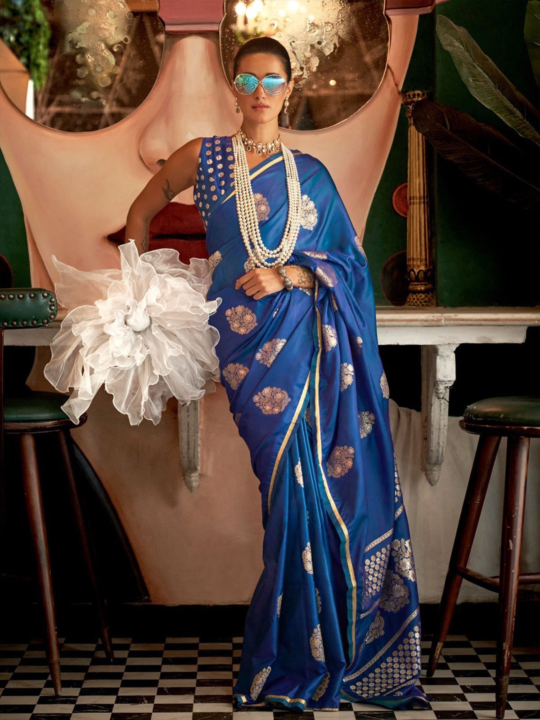 

ODETTE Ethnic Motifs Zari Satin Saree, Blue