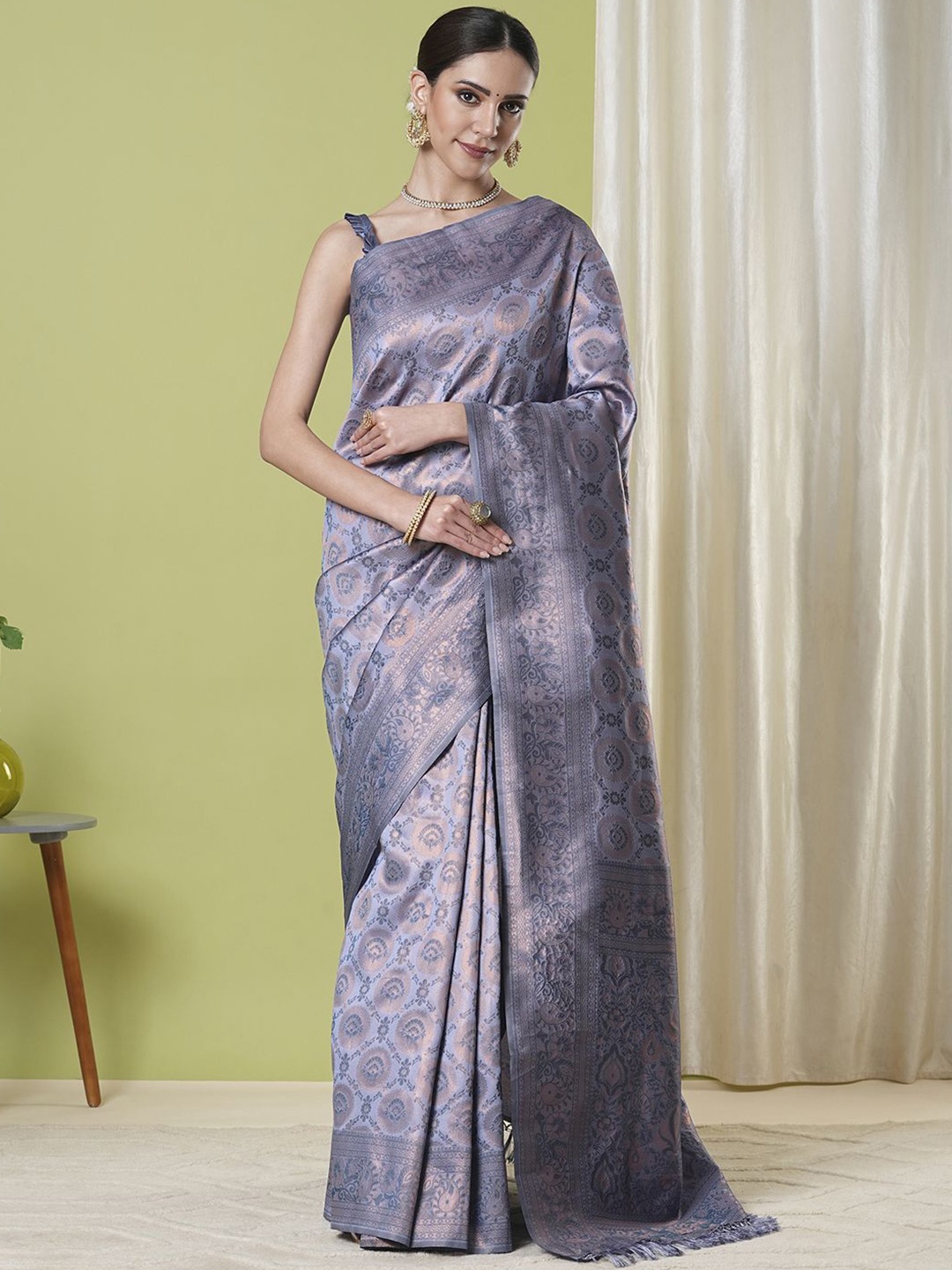 

KAYOMMI Woven Design Zari Banarasi Saree, Grey