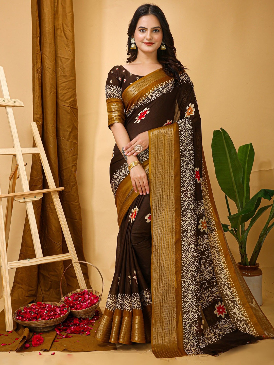 

LeeliPeeri Designer Floral Zari Saree, Brown