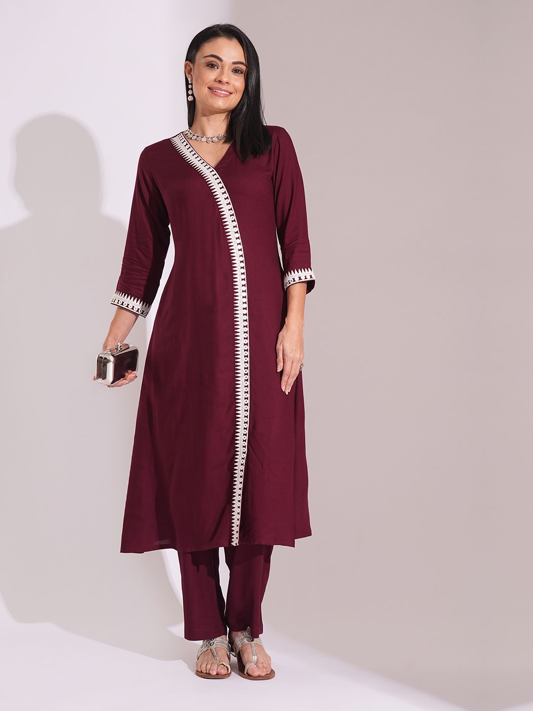 

Globus Women V-Neck Lace Details A-Line Kurta With Trousers, Maroon