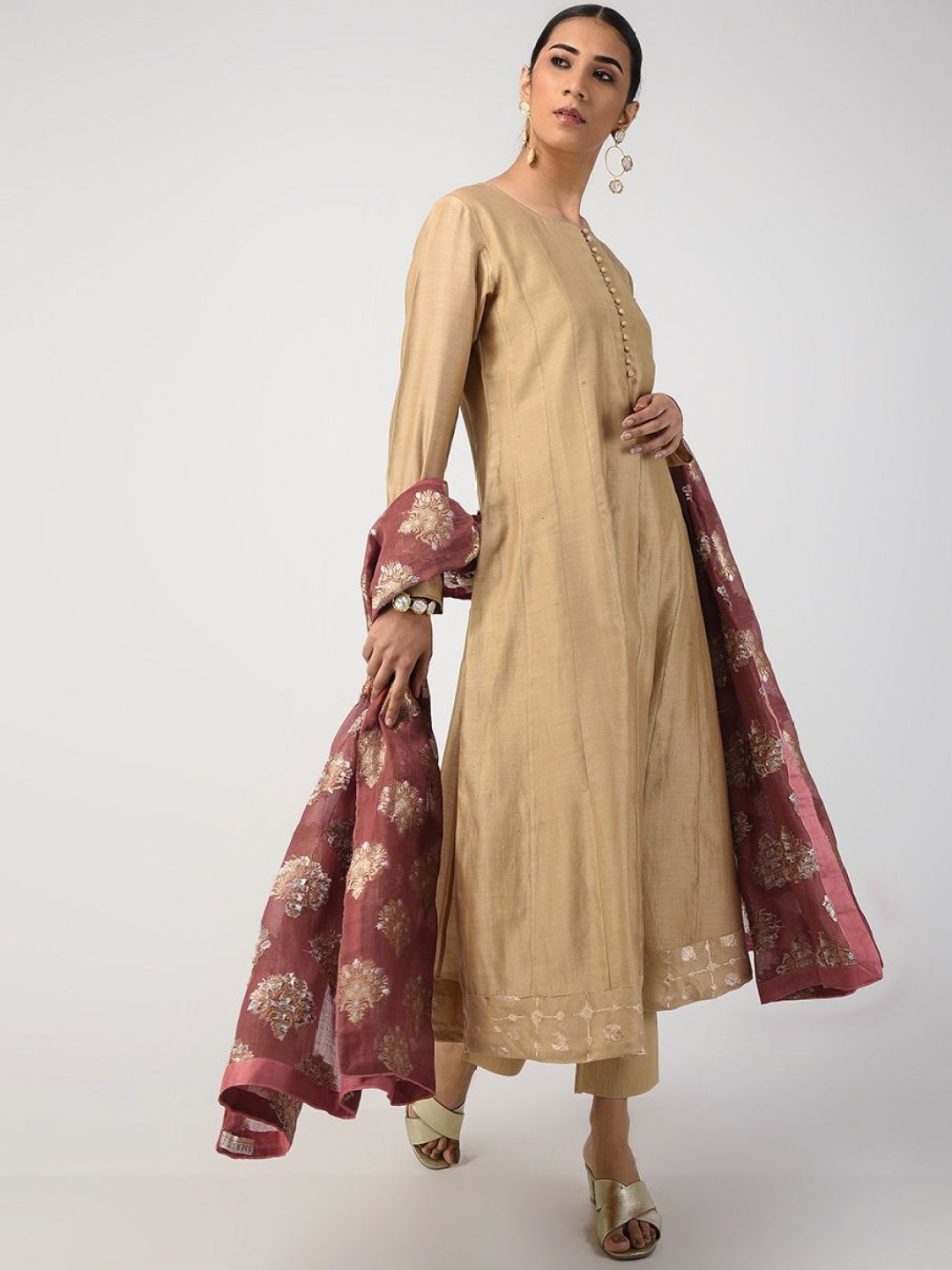 

SMRITI GUPTA Panelled Round Neck Chanderi Silk A-Line Kurta, Beige