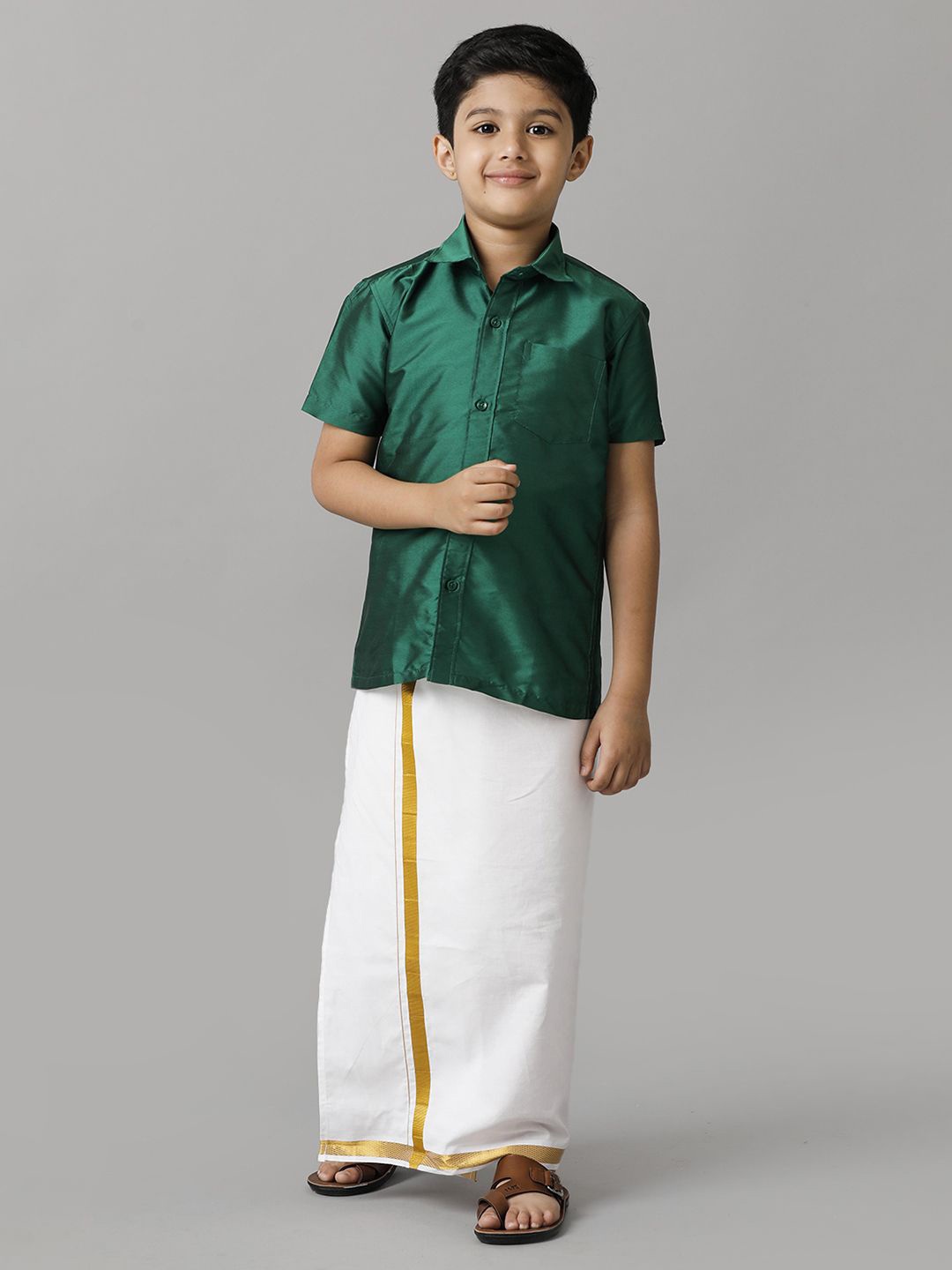 

Ramraj Boys Short Sleeves Shirt With Veshti, Green