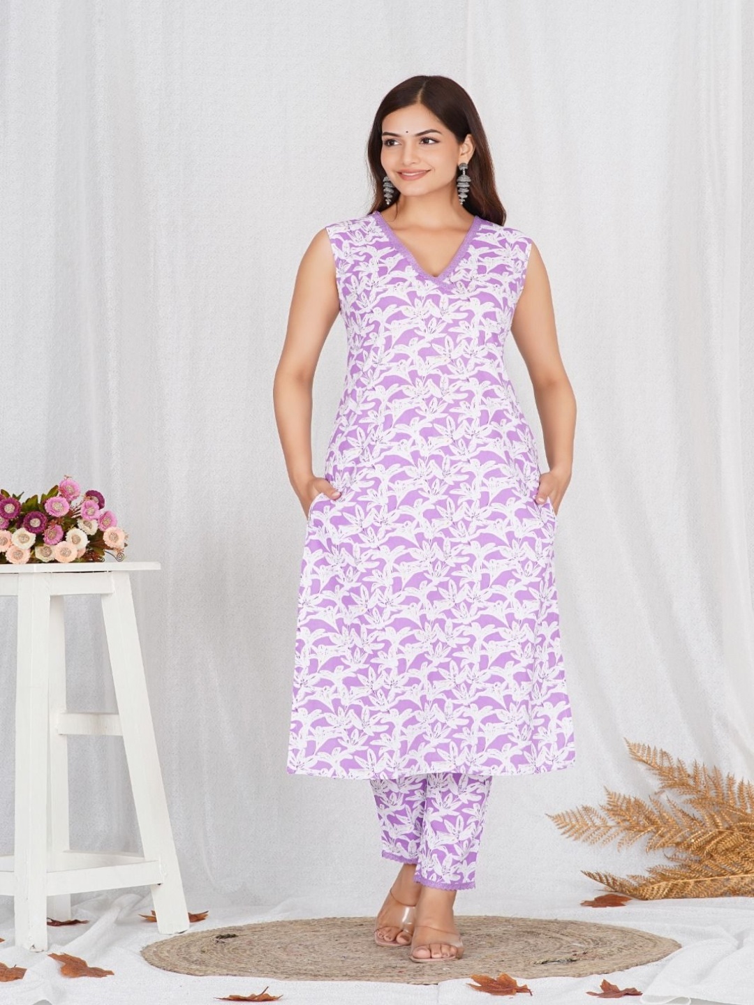 

Pristyle Women Floral Printed Regular Pure Cotton Kurta with Trousers, Purple