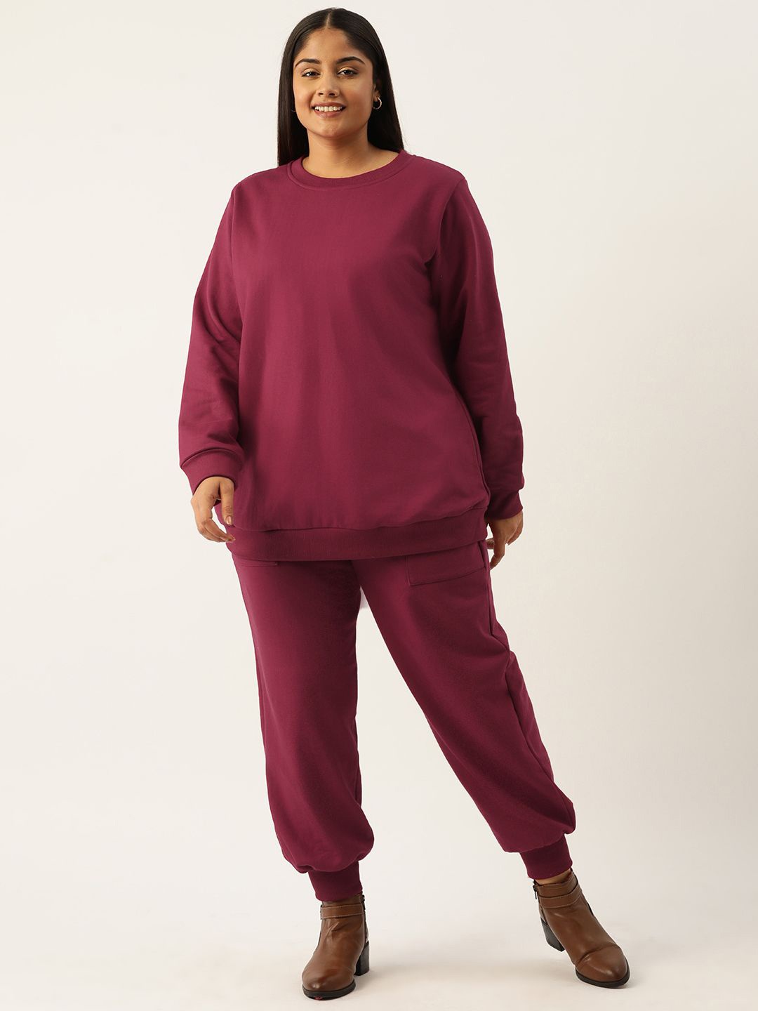 

theRebelinme Plus Size Round Neck Sweatshirt With Jogger, Maroon