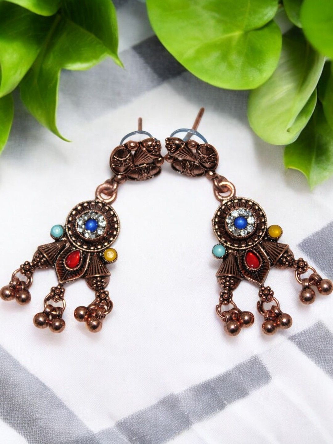 

Jolly Faces Copper-Plated Stone-Studded Jewellery Set