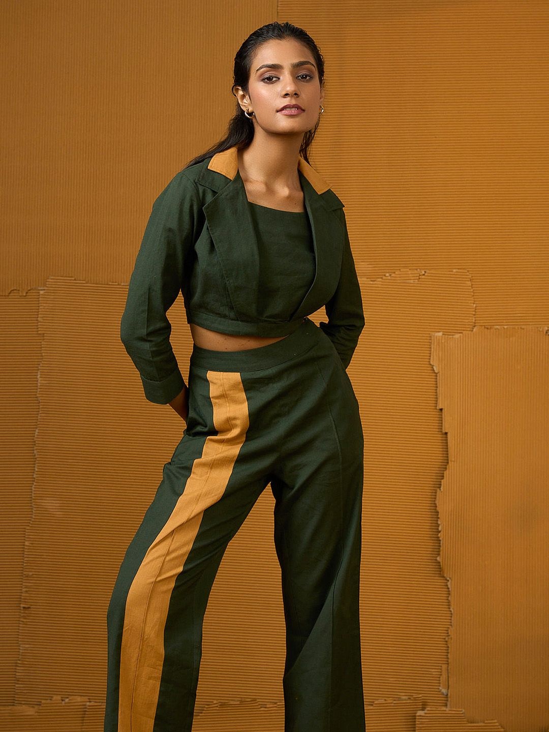 

Aamili Pure Cotton Crop Shirt With Trouser, Green