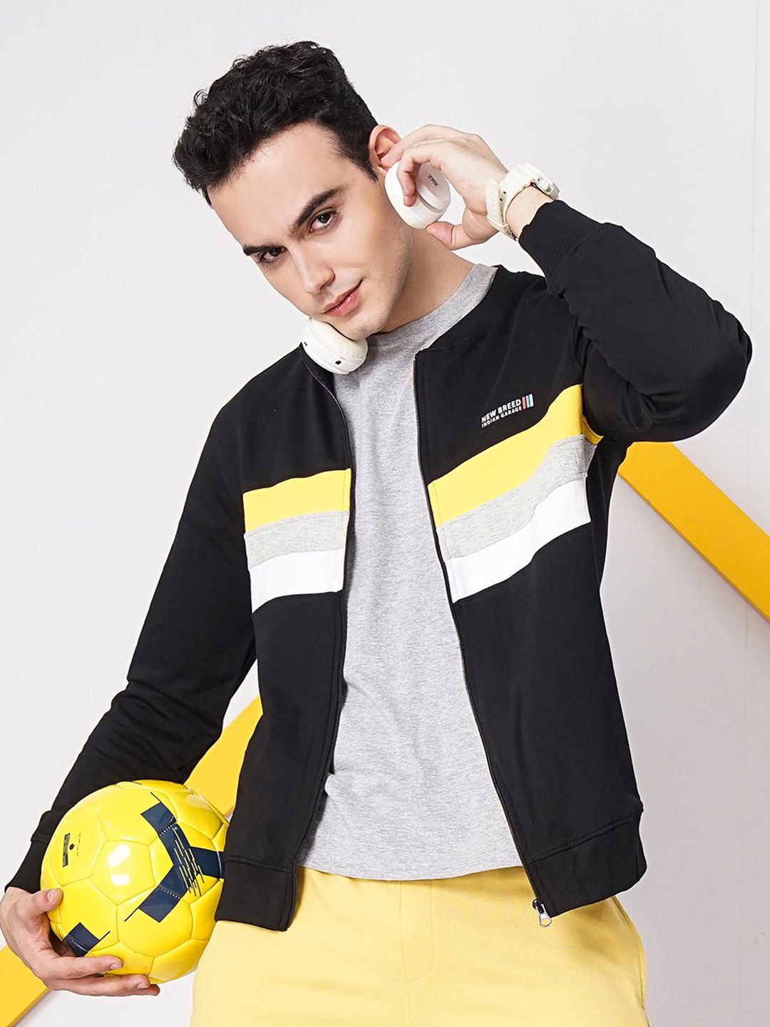 

The Indian Garage Co Men Sweatshirt, Black