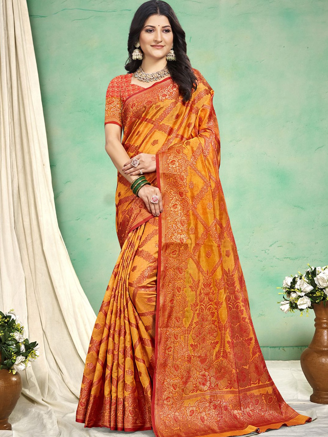 

SANGAM PRINTS Ethnic Motifs Woven Design Tussar Saree, Yellow