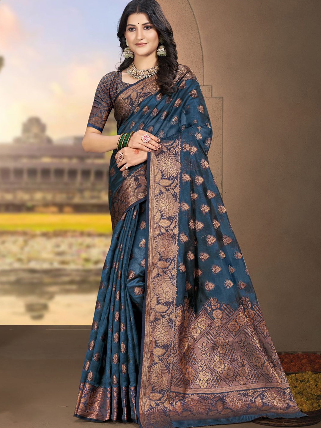 

SANGAM PRINTS Woven Design Zari Tussar Saree, Navy blue