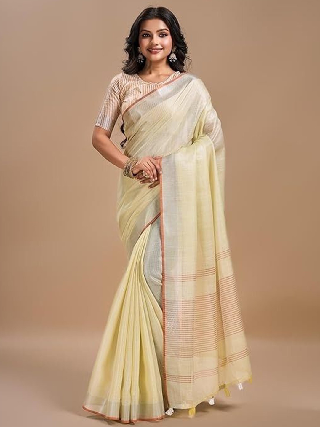 

NEGRONI Plain Woven Design Border Saree, Beige