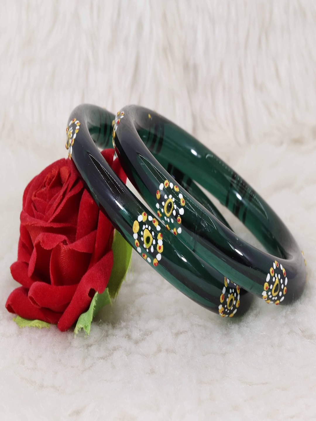 

ZULKA Set Of 2 Printed Glass Bangles With Sindur, Green