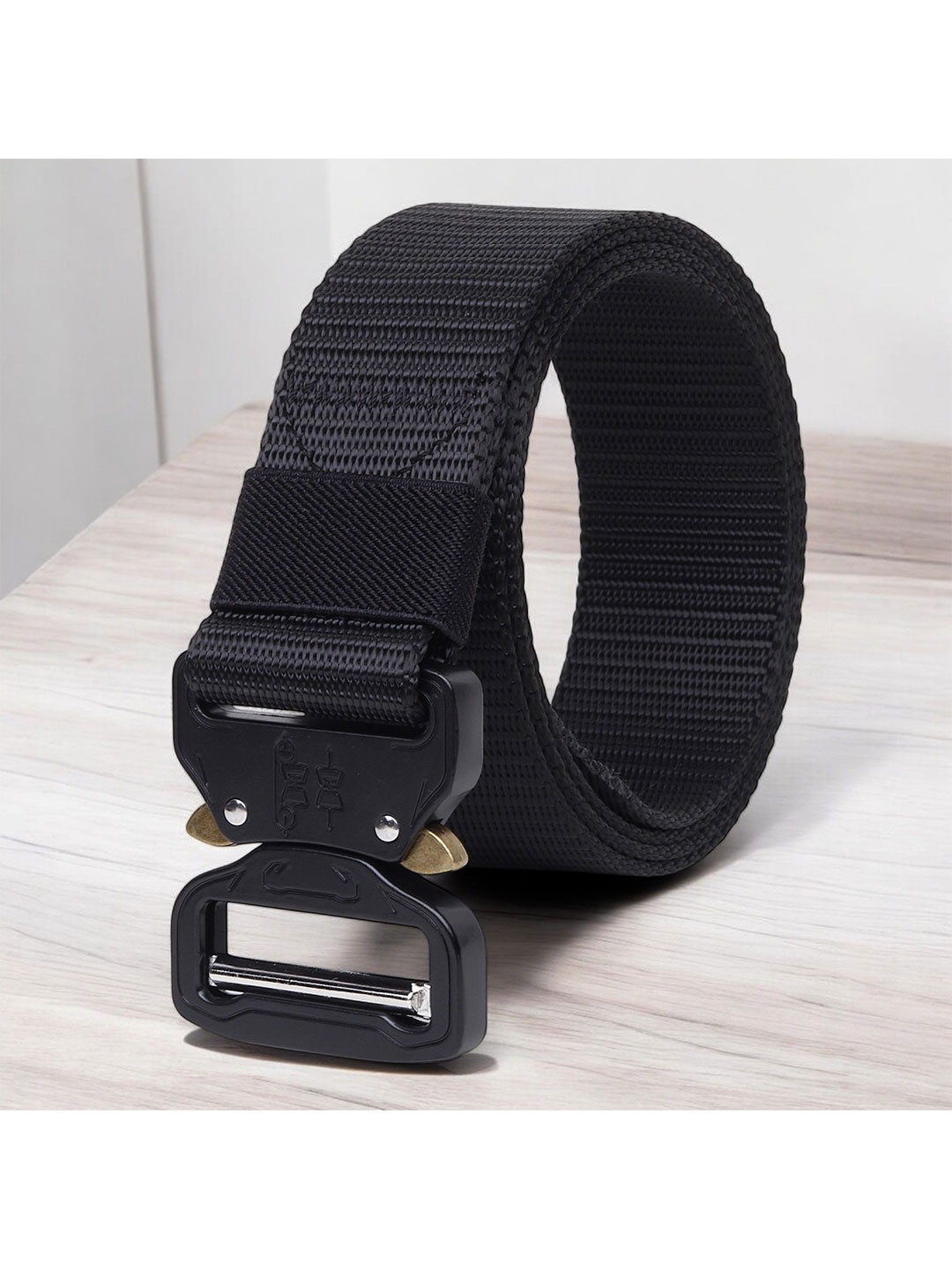 

Metronaut Men Textured Belt, Black