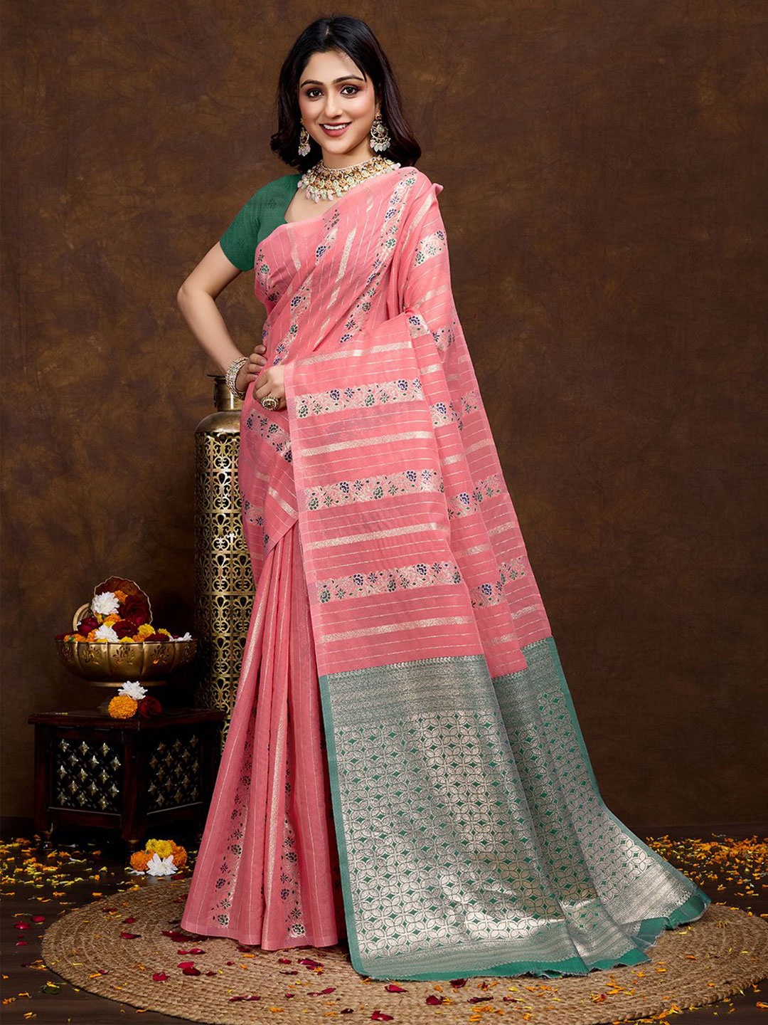 

Kriyansh Woven Design Zari Printed Banarasi Saree, Pink