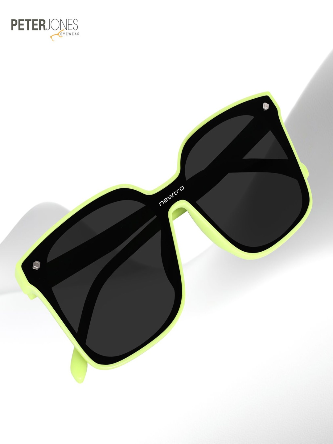 

Peter Jones Eyewear Unisex Oversized Sunglasses with Polarised Lens 58034BY, Black